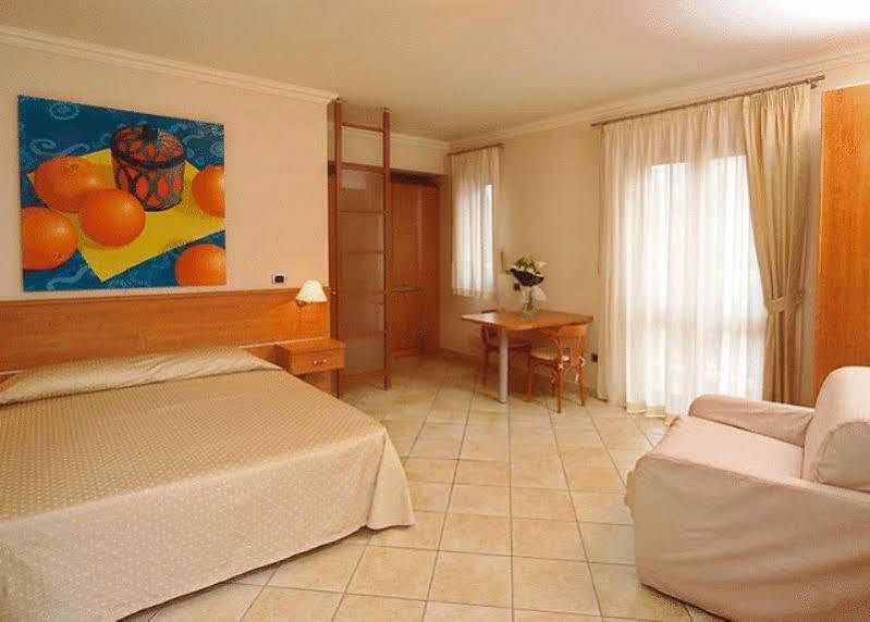 Residence Hotel La Giara Lipari  Zewnętrze zdjęcie
